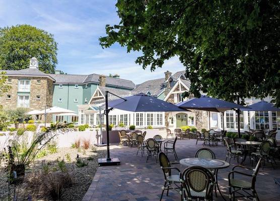 Killarney Heights Hotel 1
