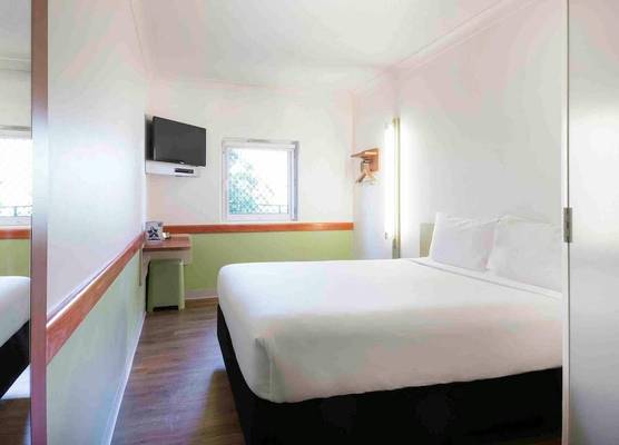 Imperial Motel Windsor 1