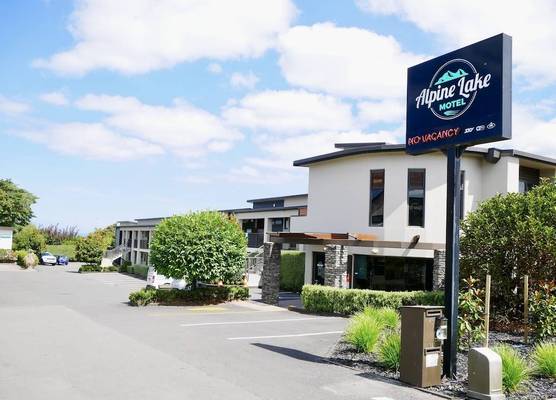 Alpine Lake Motel 1