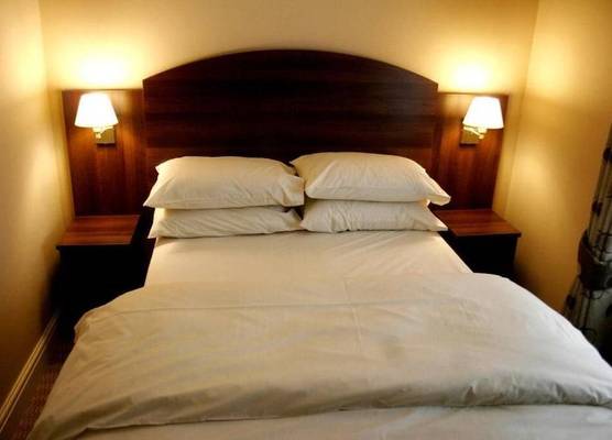The Railway Tavern Hotel 1