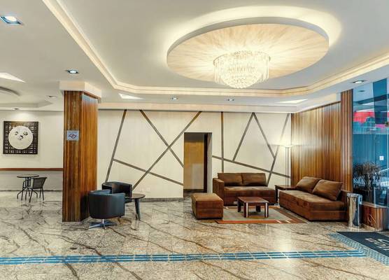 Carillon Plaza Hotel 1