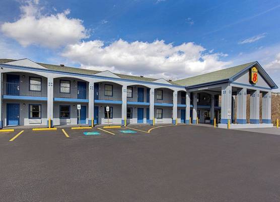 Super 8 by Wyndham Nashville West 1