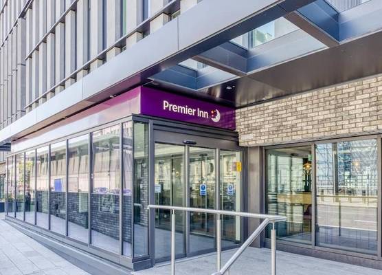 Premier Inn London Paddington - Paddington Station 1