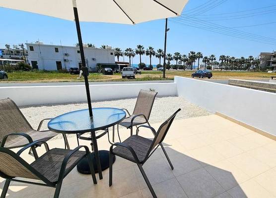 Beach Love Beachfront Apartment 1