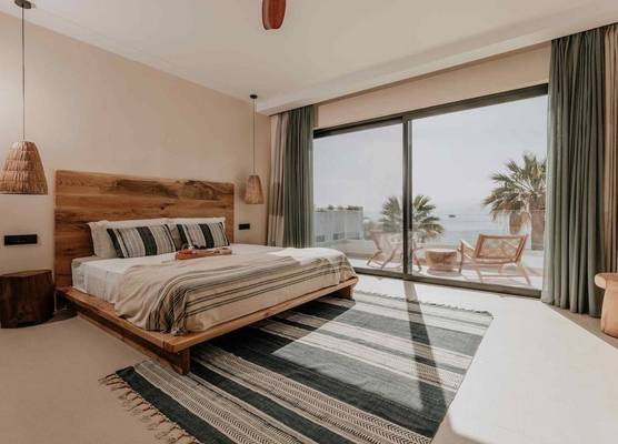 Ostrako Beachside Suites 1