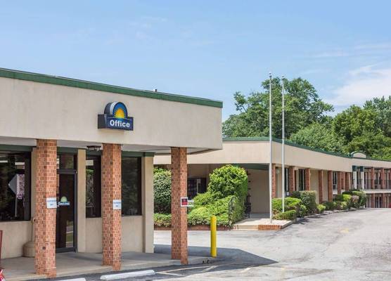 Days Inn by Wyndham Bedford 1