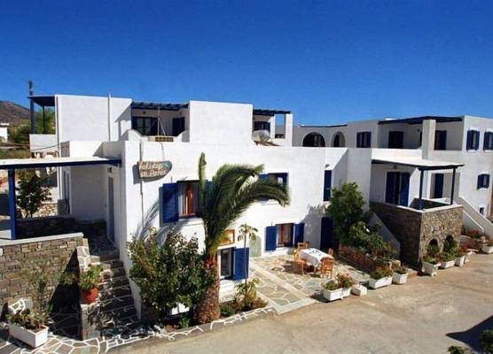 Holidays in Paros 1