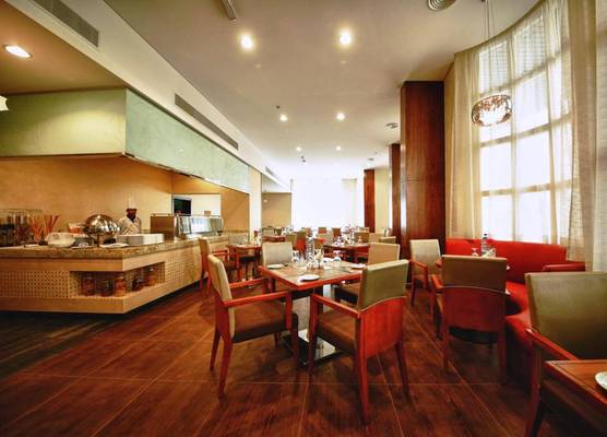 Lavender Hotel by Gloria Hotels and Resorts 1
