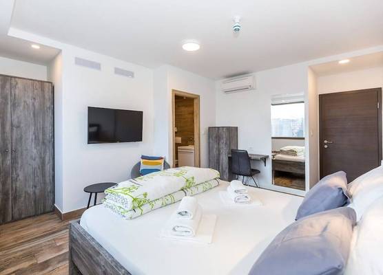 Apinelo Tower Rooms 1