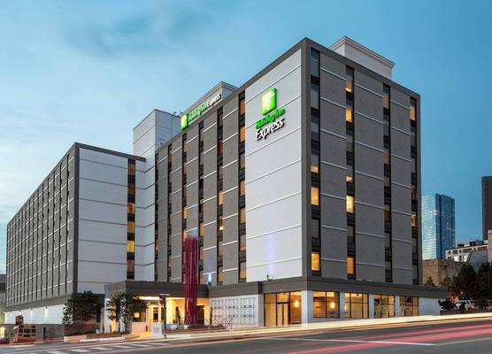 Holiday Inn Express NASHVILLE DOWNTOWN - BROADWAY by IHG 1