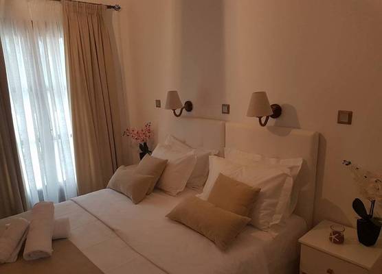 Santorini Family Apartments 1