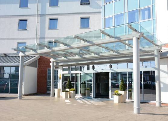 Holiday Inn Express LEIGH - SPORTS VILLAGE by IHG 1