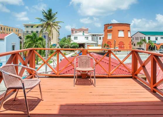 Village Cay Hotel and Marina 1