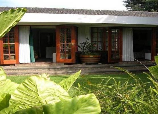 Cosy Den B&B Luxury Guest House Style 1