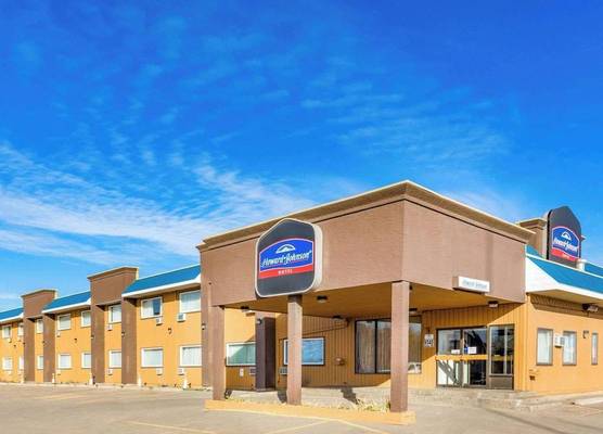 Howard Johnson by Wyndham Fort St. John 1