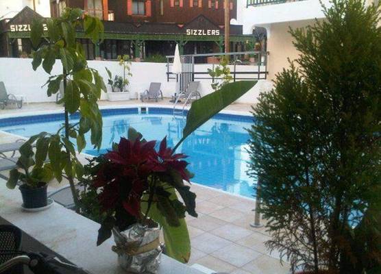 Sea Cleo Napa Hotel 1