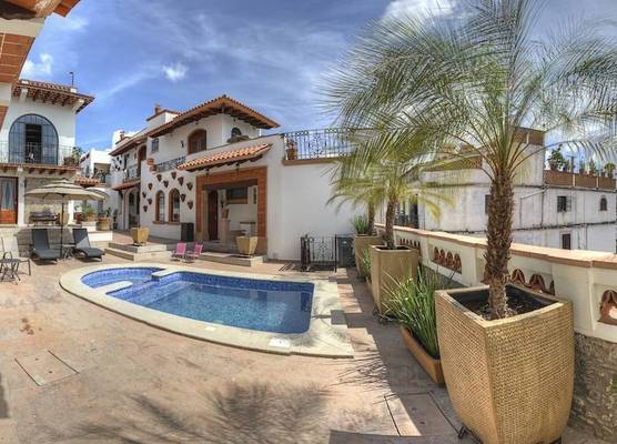 Hotel Santa Paula 1