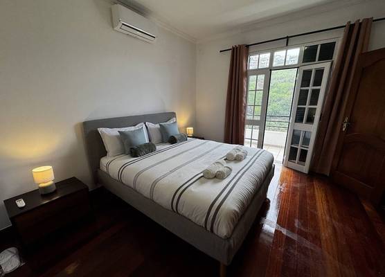 Wolf Villa 1