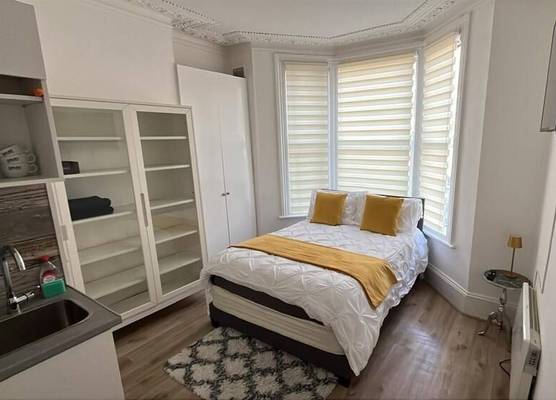 Tottenham City Stays (Opposite Seven Sisters Train Station) 1