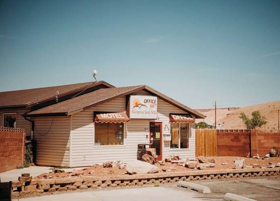 Whispering Sands Motel 1