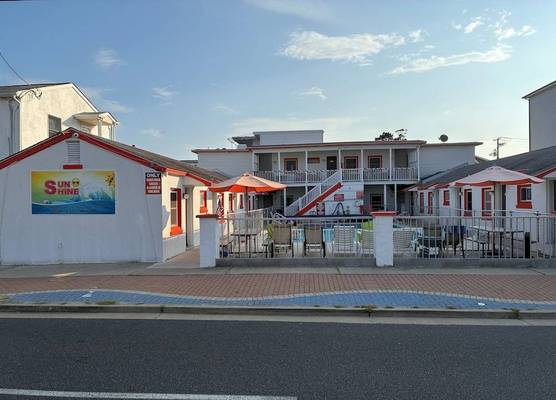Sunshine Motel 1