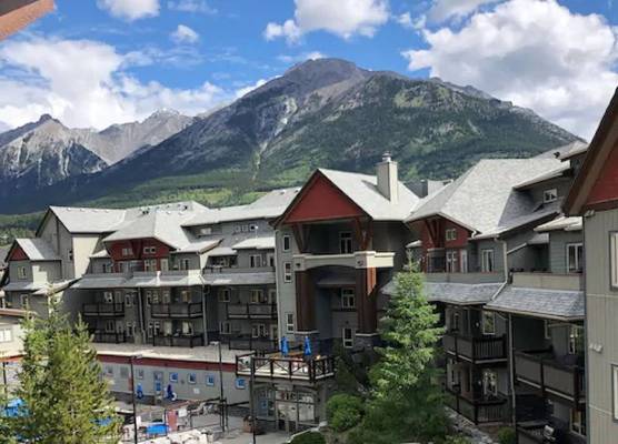 Lodges at Canmore 1