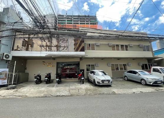 The Center Suites Cebu 1