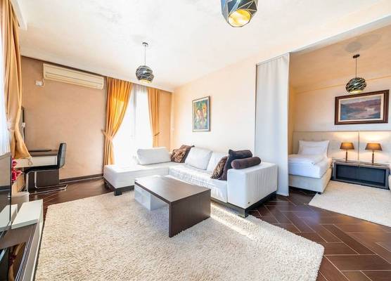 Hotel Alexandar Lux 1
