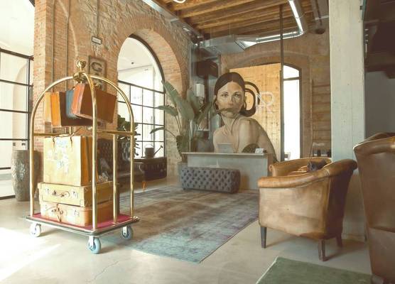 AR Suites&Art 1