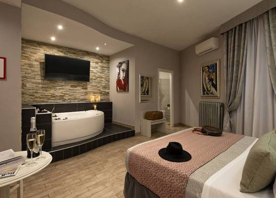 Five Rooms Rome Guesthouse 1