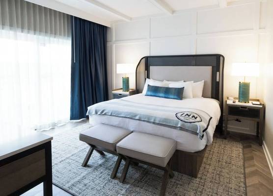 The Inn at Harbor Shores 1
