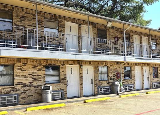 Mi Amor Inn & Suites by Hotel O Dallas Tx Hwy 352 1