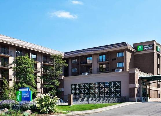 Holiday Inn Express ROLLING MDWS-SCHAUMBURG AREA by IHG 1