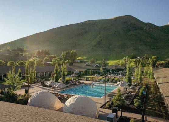 The Virginian Lodge, an Outbound Hotel 1