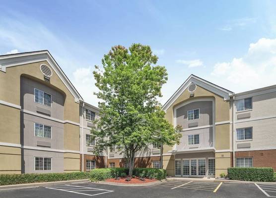 Candlewood Suites HUNTERSVILLE-LAKE NORMAN AREA by IHG 1