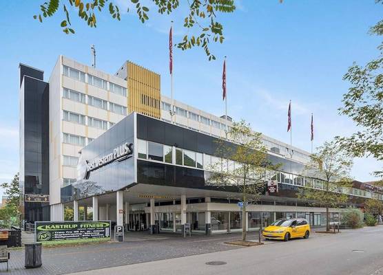 Best Western Plus Airport Hotel 1