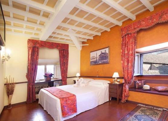 Pantheon Inn 1