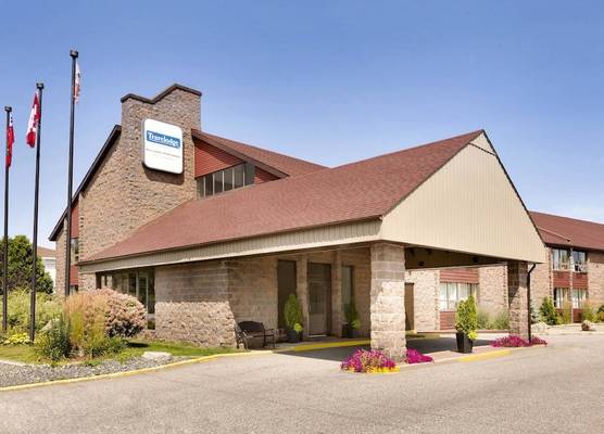 Travelodge by Wyndham North Bay Lakeshore 1