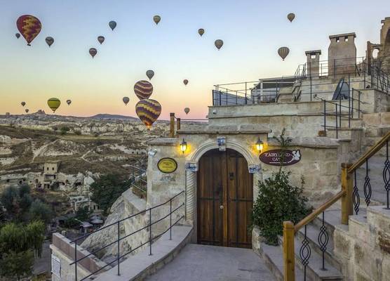 Fairyland Cave Hotel 1
