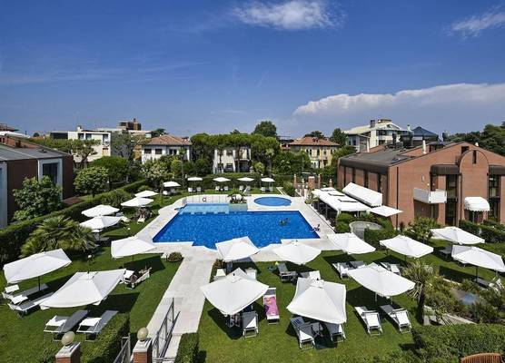DB Villas Le Ville del Lido Resort 1