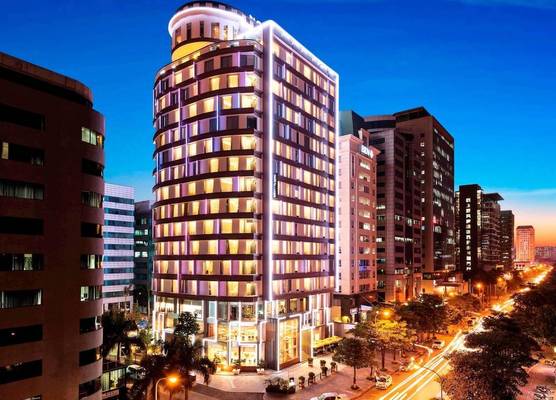 Novotel Suites Hanoi 1