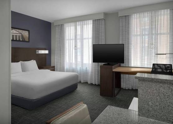 Residence Inn by Marriott Richmond Downtown 1