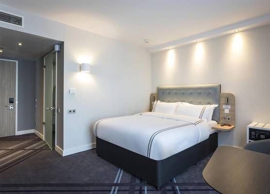 Premier Inn Freiburg City Süd 1