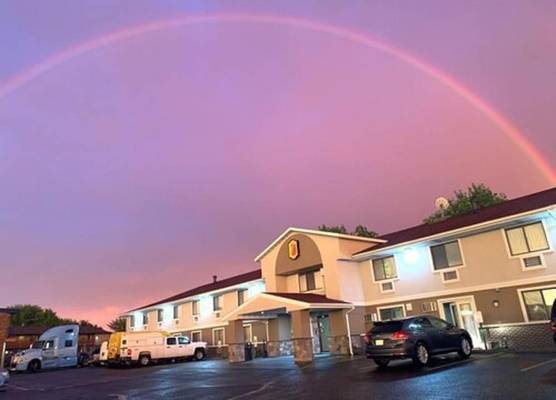 Super 8 by Wyndham Eau Claire WI 1