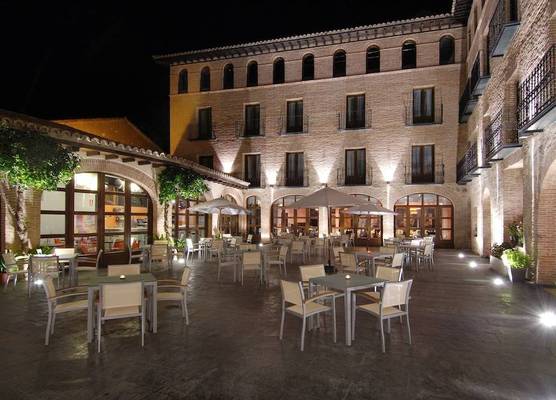 Hotel Cienbalcones 1