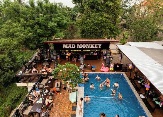 Mad Monkey Vang Vieng 1