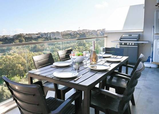 Sunny Bay View + shared pool Gozo 1