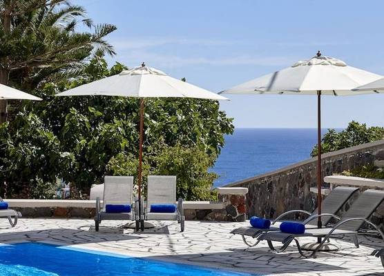 Terra Blue Santorini 1