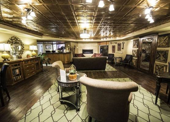 Historian Inn 1