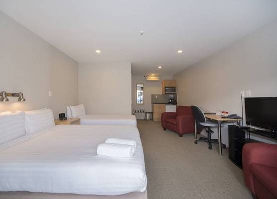 Best Western Ellerslie International Hotel 1